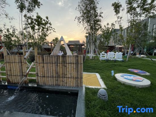 Инкоу: Yimihuahai Homestay (Shanhai Plaza Magic Hot Spring)