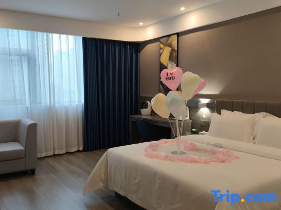 Чунцин: 7 Days Premium Hotel (Chongqing Dazu Wuyue Plaza Southwest City Branch)