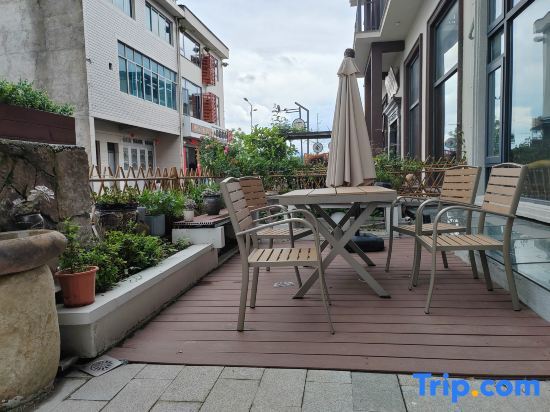 Тайчжоу: Xianju Liuyue Homestay