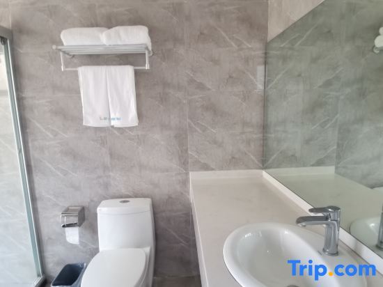 Луань: 92 Bayin Box Entertainment Hotel