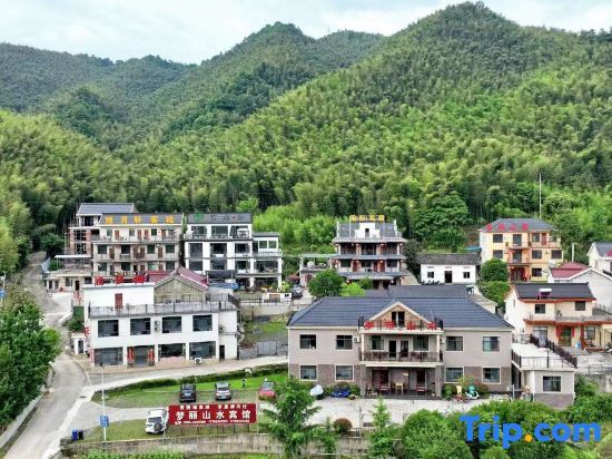 Xuancheng: Ningguo Mengli Shanshui Homestay (Chujiatan)