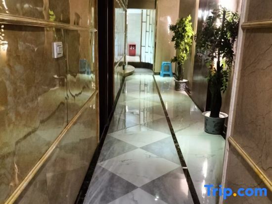 Дажоу: Xuanhan Haoyuan Business Hote