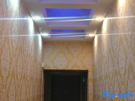 Yilong Shihui Hotel — фото 2