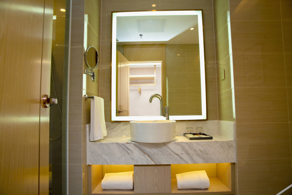 Вэньшань: Vienna Hotel (Yanshan Qidu International Store)