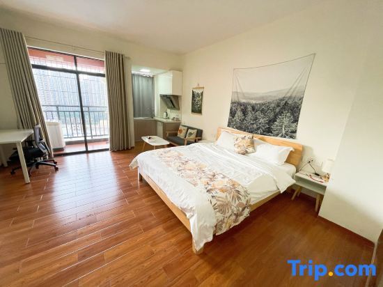 Цзиньюань: Lin Rui Apartment (Qingyuan Shunying Times Square)