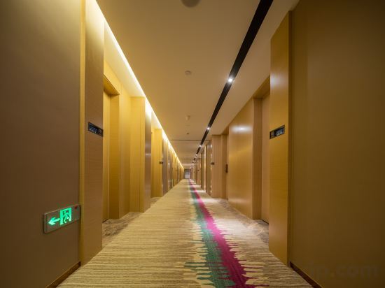 Сяньян: Shunfeng Hotel (Xingping Aviation Plaza Branch)