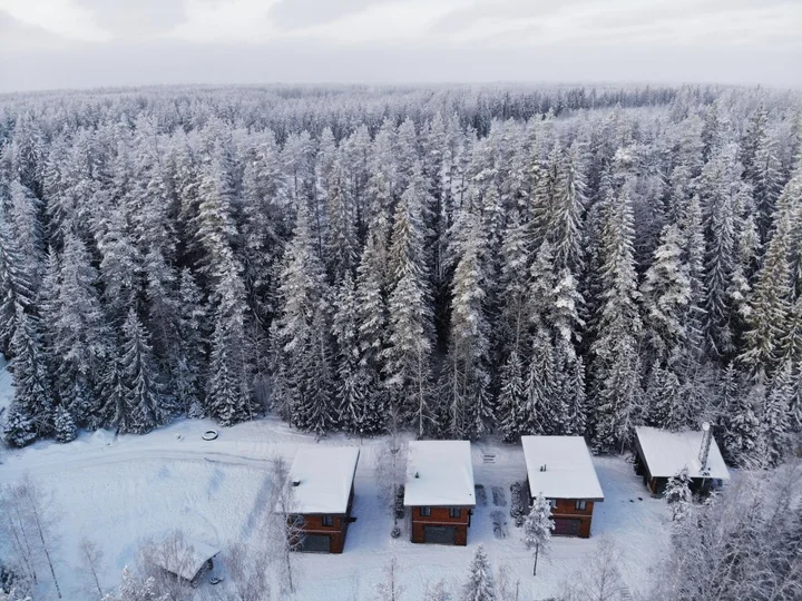 Ихала: Коттедж Brusnika Village