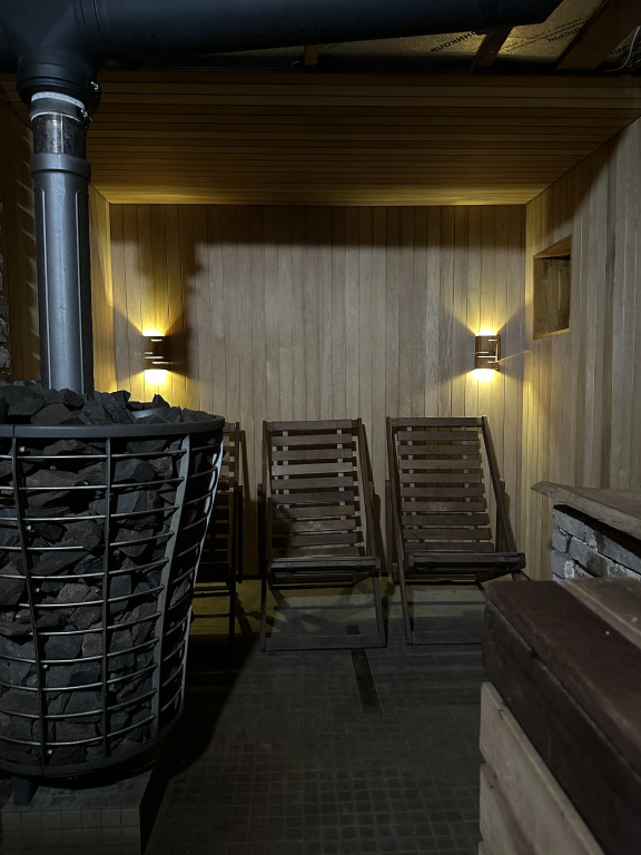 Ихала: Коттедж Brusnika Village
