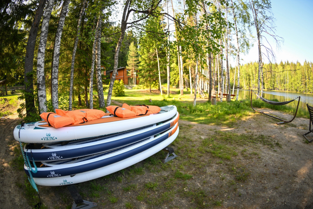 Ихала: Коттедж Brusnika Village