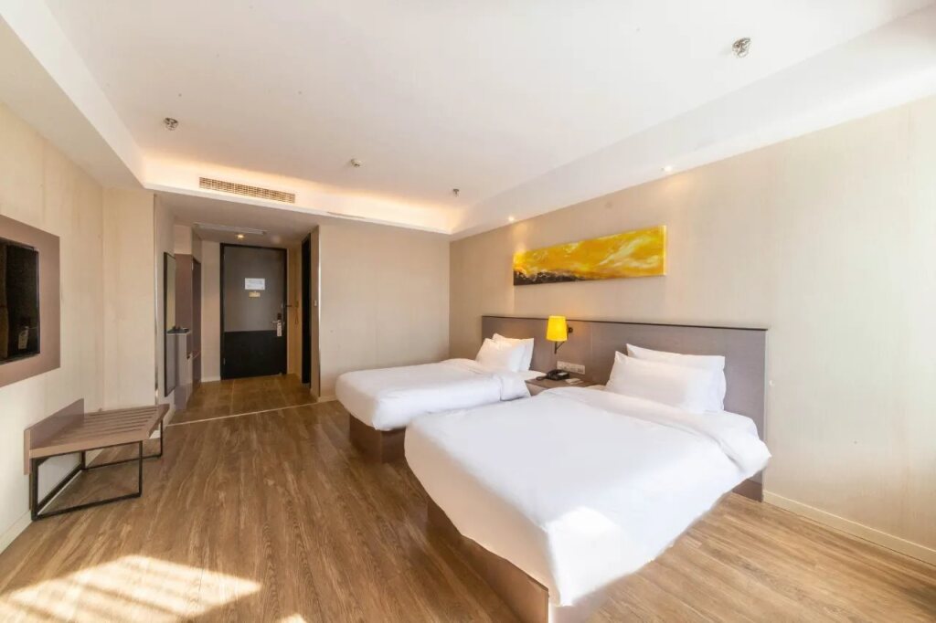 Ease Hotel (Guangde Aimin Road Administrative District Store) — фото 5