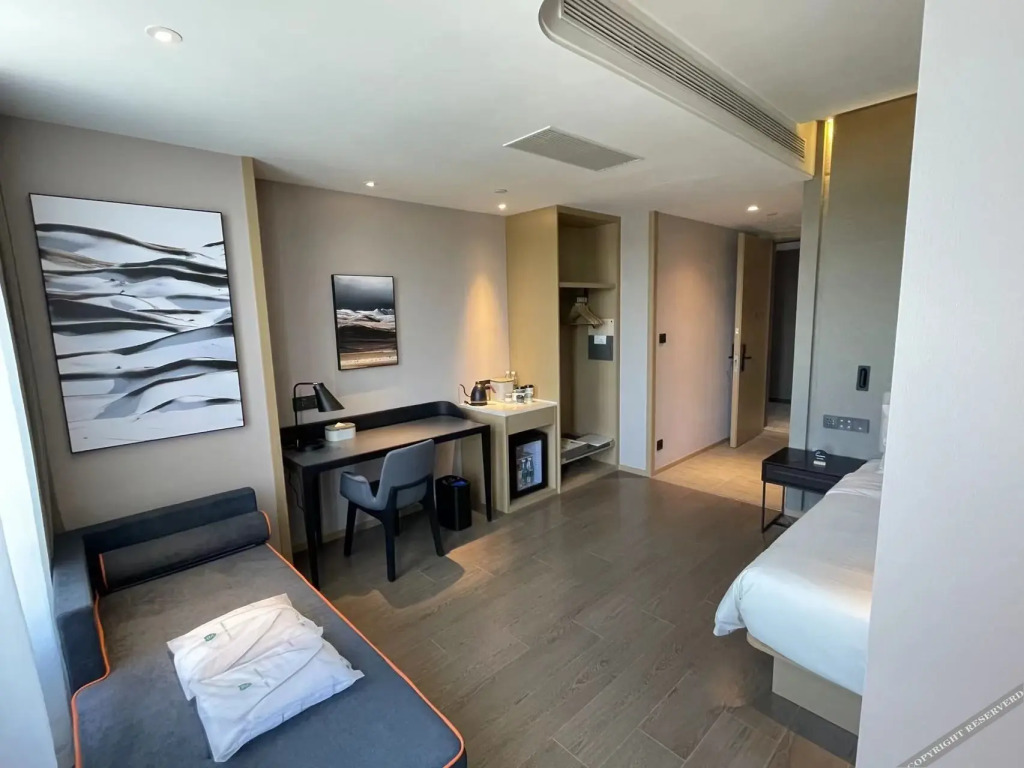 Циндао: Atour Hotel  of  Chongqing Middle Road  North Railway  Station