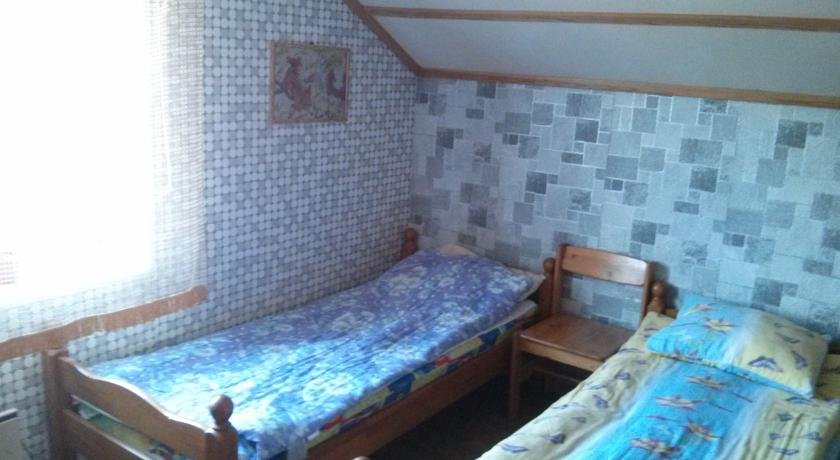 Сортавала: Dom u ozera Hyumpelyayarvi