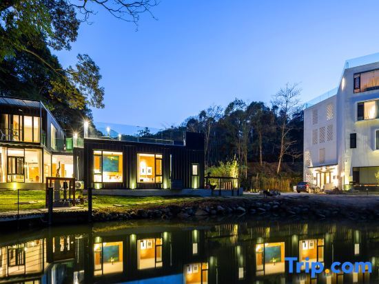 Хойчжоу: Nankunshan Wooden Cottage No.1 Manor