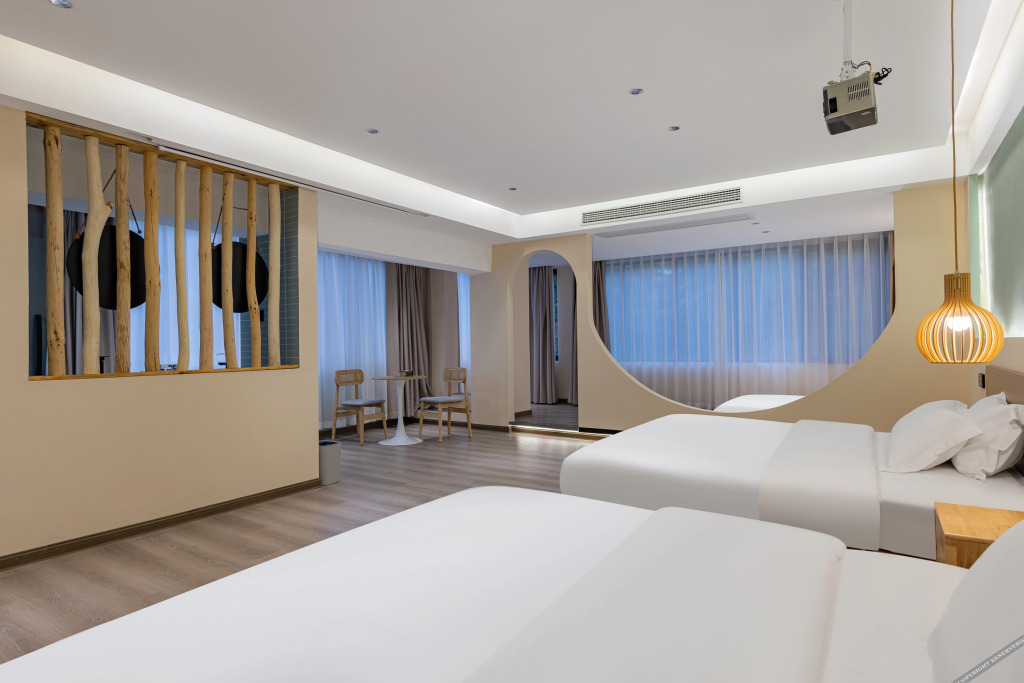 Ичан: Yichang Langshan And Su