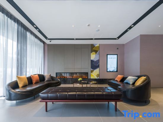 Шанхай: Home Inn Business Travel Hotel (Shanghai Songjiang Sports Center Subway Station)