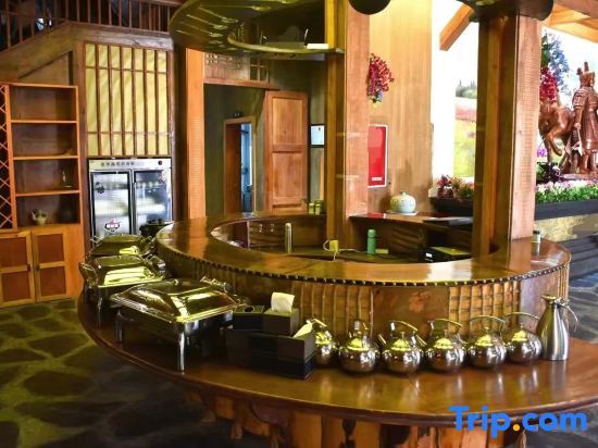 Шангри-Ла: Shanbara Homestay (Daocheng Yading Visitor Center)