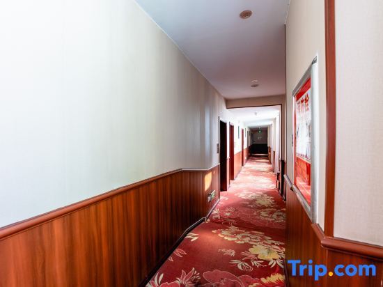 Цзиндэчжэнь: Holiday Inn Tuwo (Futai Huating Branch)