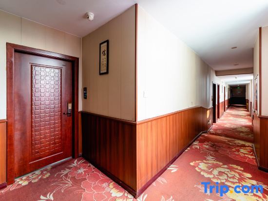 Цзиндэчжэнь: Holiday Inn Tuwo (Futai Huating Branch)