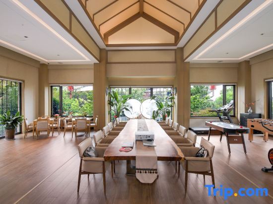 Баоцзи: Taibai Mountain Tangzhen Shitang Huasong Hot Spring Resort Hotel