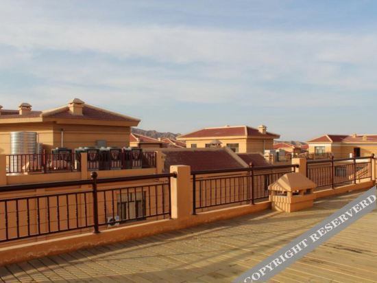 Нантайкун: Qicai Danxia Wenzheng Holiday Hotel