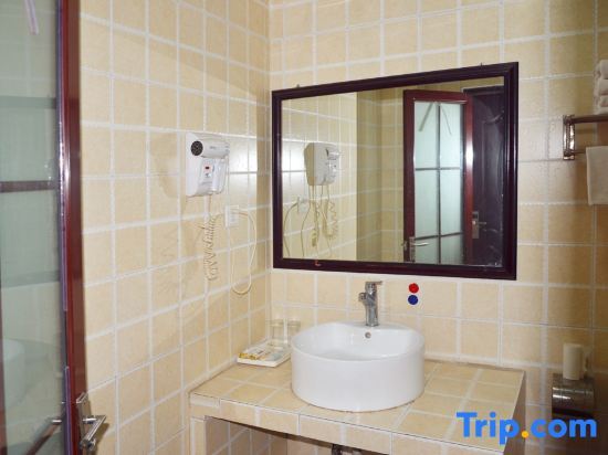 Синьсян: Xinxiang Jinrui Hotel