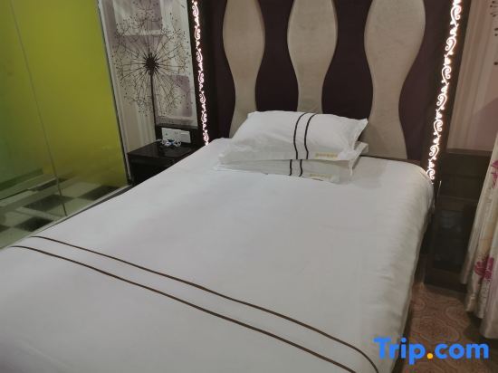 Шанхай: Shanghai Xingpu 99 Fashion Hotel