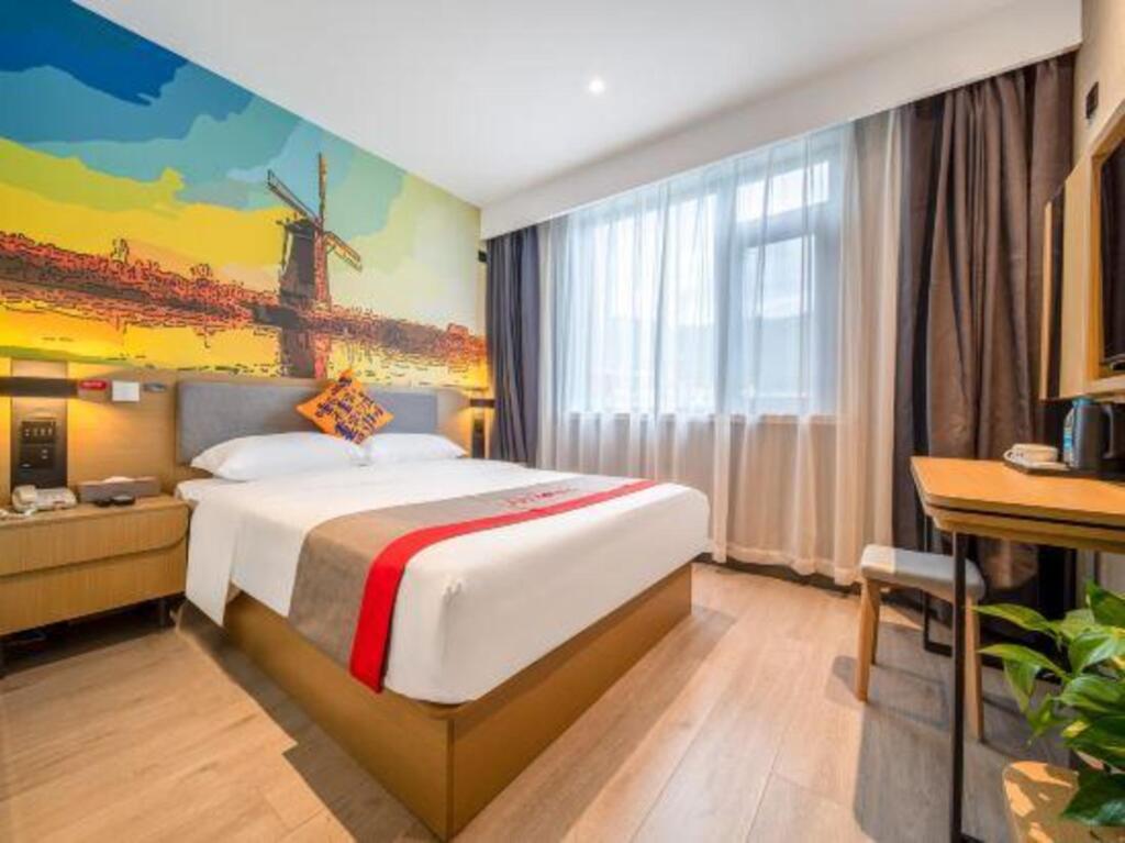 Лоян: Junyi chain hotel (Xin'an Vocational Education Center store)