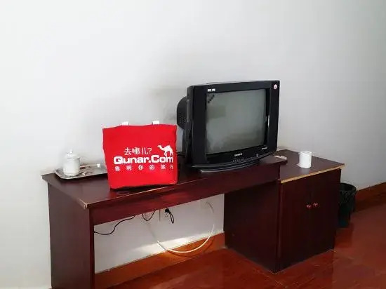 Синьсян: Huixian Chang'an Express Hotel