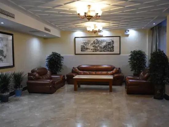 Синьсян: Huixian Chang'an Express Hotel