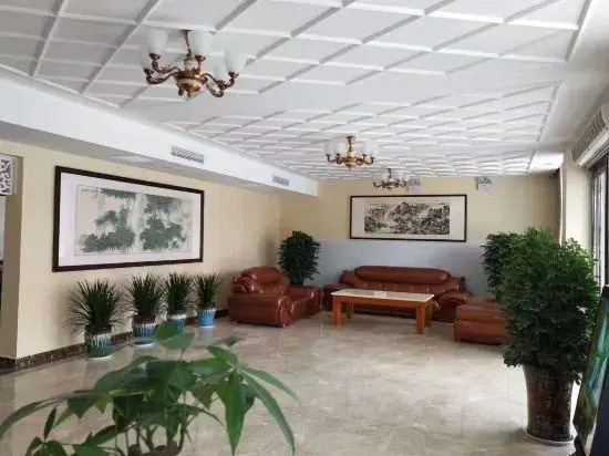 Синьсян: Huixian Chang'an Express Hotel