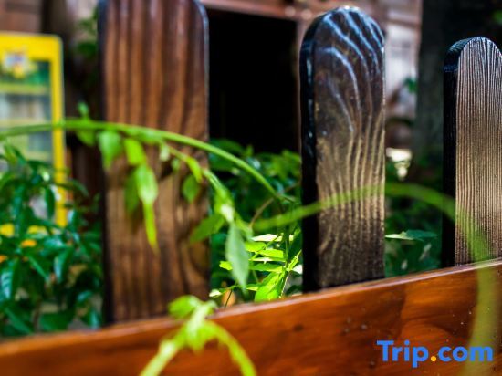 Be there or leave homestay in Yuzhong (Cableway Fengshui Observation Deck) — фото 4