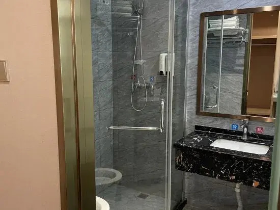 Хуанган: Red Ann Hillman Hotel