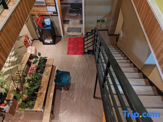 Чжаоцин: Jian · Comfort Travel Secret Designer Hot Spring Courtyard Resort Villa Meisu ( Qingyuan Branch )