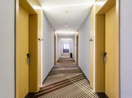 Лоян: 24H Qifei Hotel (Yingtianmen Wanda Plaza Store)