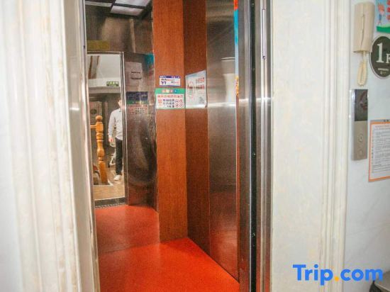 Юнчжоу: Fuyu Intelligent Hotel, Fuyang