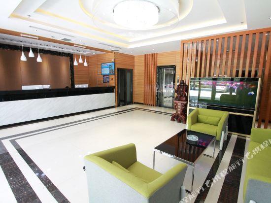 Синьсян: Meiyijia hotel(Huixian Taihang Avenue Store)