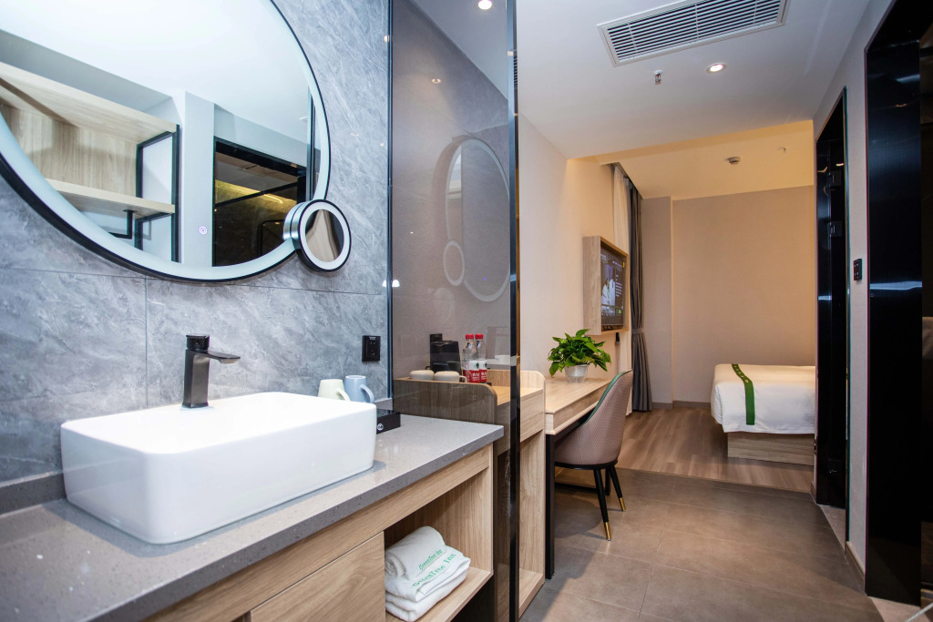 Шанхай: GreenTree Inn Express Hotel (Shanghai Aerospace City Xindu Road)
