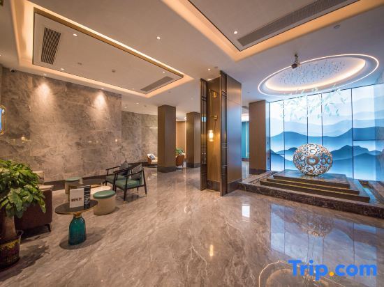 Чжаоцин: Fengkai Riverside Hotel