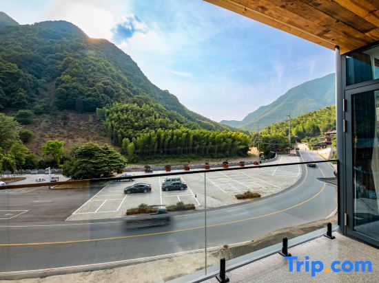 Xuancheng: Yuxian Chaxiangyuan Homestay (Moon Bay Scenic Area)