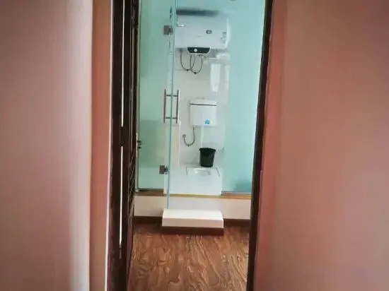 Яань: Asbestos Red Dream Inn