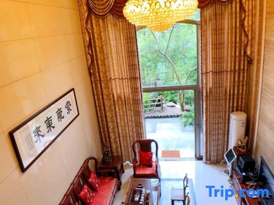 Цзиньюань: Qingyuan Hengda Gulong huangteng hot spring villa