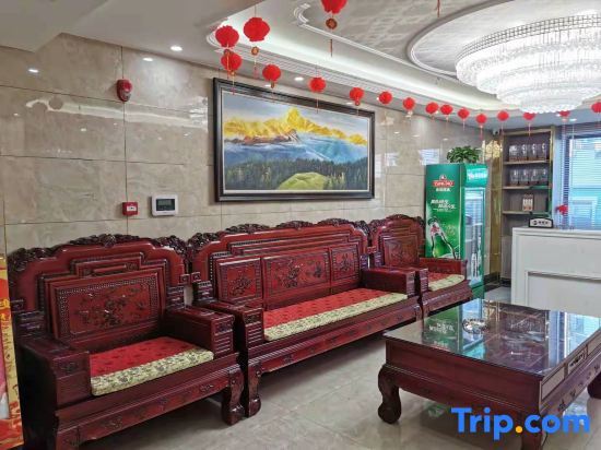 Oriental Earl Hotel (North Road, Gushi) — фото 3