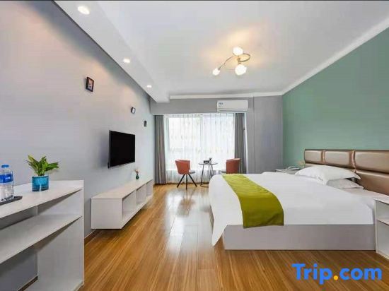 Синьсян: Yiyuan Mengya Apartment (Xinxiang University Town Baolong Plaza Branch)