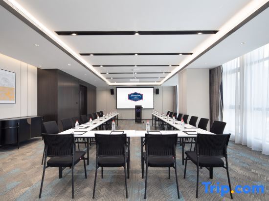 Лянфан: Hampton by Hilton Langfang