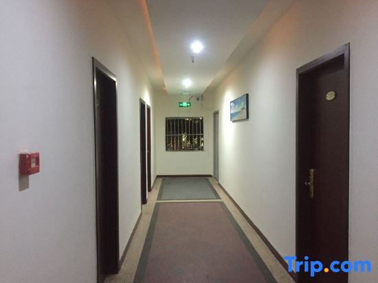 Ибинь: Gaoxian Taihao Business Hotel