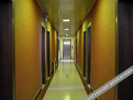 Лоян: xiinan huamei inn