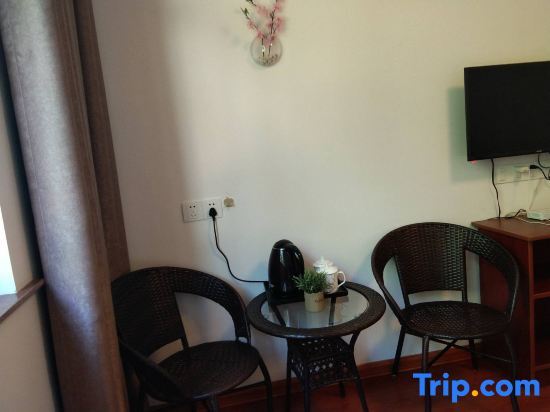 Хуаншань: Jixian Shili Taohua Hotel