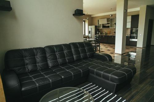 Салми: River House