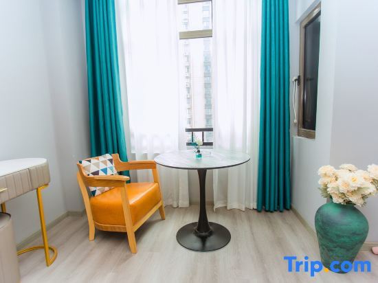 Фуян: Fuyang Dear Apartment