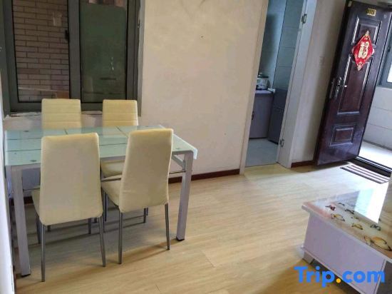 Шанхай: Special Xiaozhan Rizu Apartment (Shanghai Fengzhuang Shop)